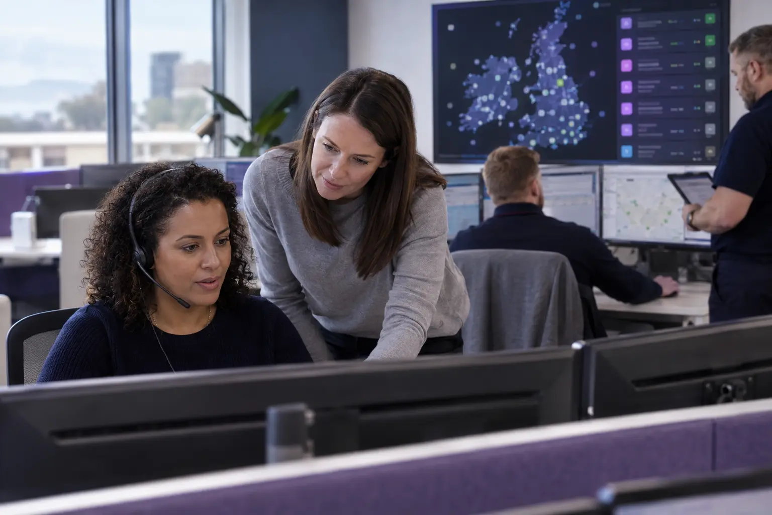 Change specialist supporting a dispatcher as the field service platform goes live